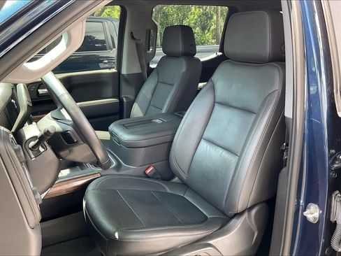 Used 2021 Chevrolet Silverado 1500 LT Trail Boss w/ LT Trail Boss Premium Package AWD/4WD image 22