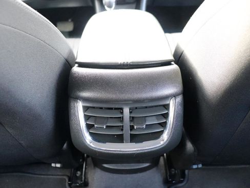 Used 2025 Chevrolet Malibu LT FWD image 20