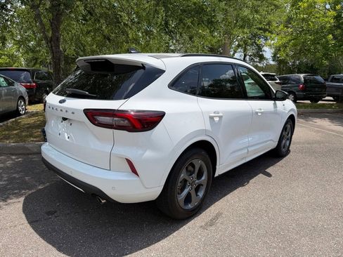 Used 2023 Ford Escape ST-Line w/ Tech Pack #1 FWD image 6
