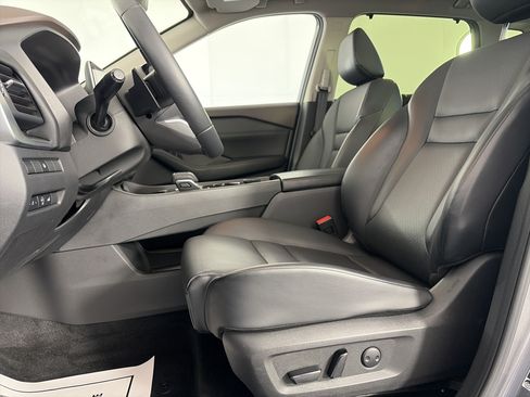 Used 2023 Nissan Rogue SV w/ SV Premium B Package AWD/4WD image 6