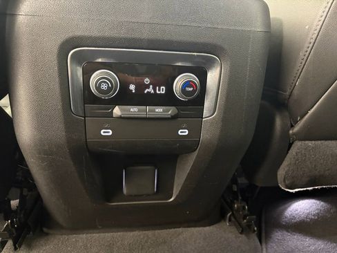 Used 2022 Chevrolet Tahoe Z71 AWD/4WD image 47