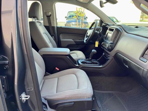 Used 2017 Chevrolet Colorado W/T w/ WT Convenience Package image 31