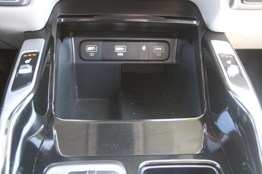 Certified 2023 Kia Sorento SX AWD/4WD image 39