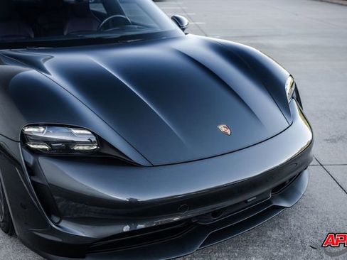 Used 2021 Porsche Taycan 4S w/ Premium Package image 26