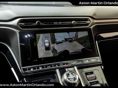 Used 2025 Aston Martin V8 Vantage Coupe image 54