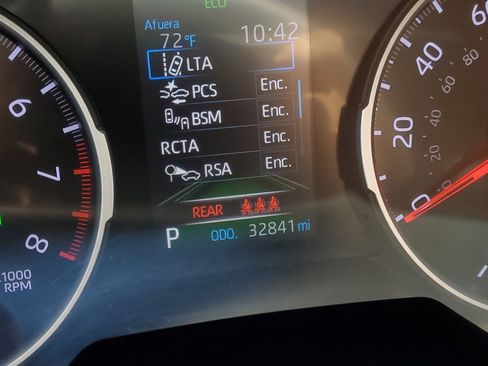 Used 2021 Toyota RAV4 XLE Premium image 26