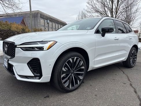 New 2026 Volvo XC60 B5 Ultra w/ Protection Package Premier image 3