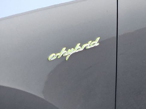 Used 2016 Porsche Cayenne S image 23