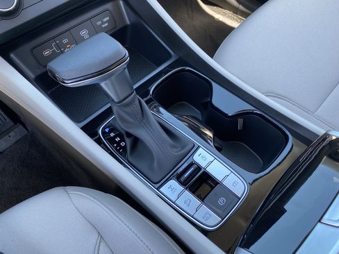 Certified 2026 Hyundai Tucson SE image 24