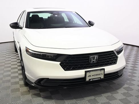 Used 2023 Honda Accord Sport image 9