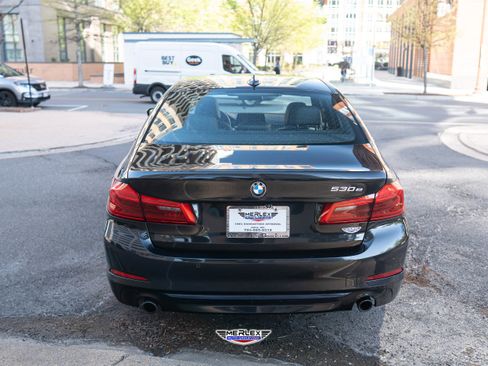 Used 2019 BMW 530e xDrive w/ Convenience Package AWD/4WD image 6