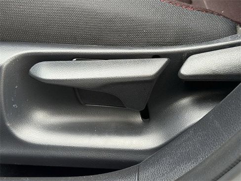 Used 2025 Toyota Corolla SE image 26