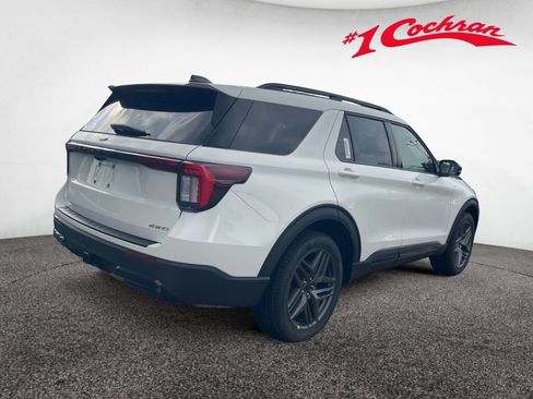 New 2026 Ford Explorer ST-Line w/ ST-Line Street Pack image 5