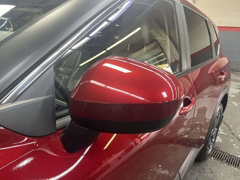 Used 2025 Nissan Rogue SV w/ SV Premium Package AWD/4WD image 11