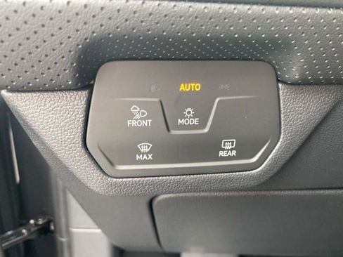 New 2026 Volkswagen Atlas SE image 33