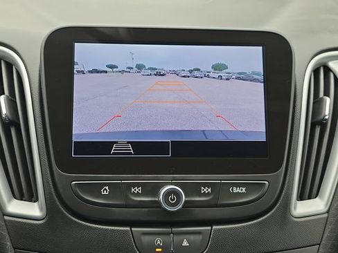 Used 2024 Chevrolet Malibu LT FWD image 23