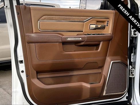 Used 2019 RAM 3500 Limited w/ Max Tow Package image 20