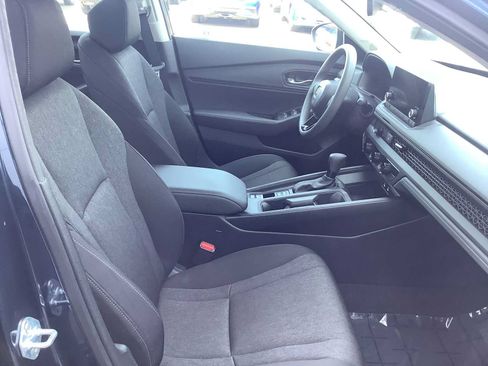 Used 2025 Honda Accord SE image 15