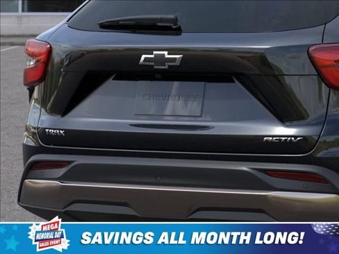 New 2026 Chevrolet Trax ACTIV w/ Sunroof Package FWD image 14