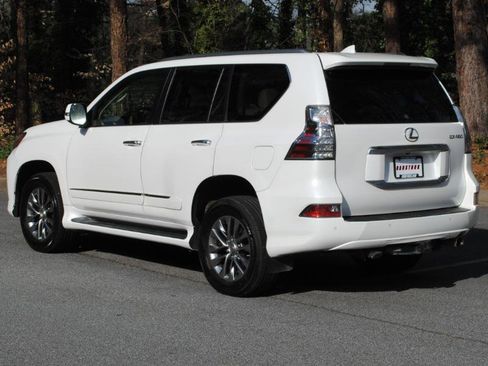 Used 2016 Lexus GX 460 Luxury image 14