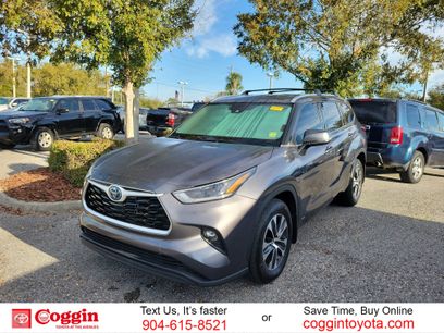 Used 2021 Toyota Highlander XLE