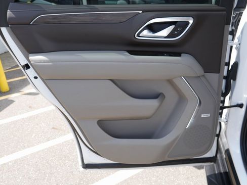 Used 2022 Chevrolet Tahoe LT w/ Luxury Package image 33