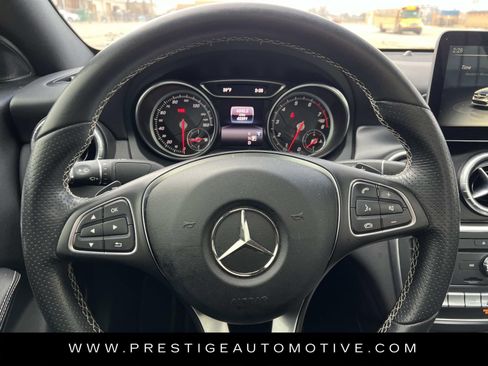 Used 2018 Mercedes-Benz CLA 250 CLA 250 image 22