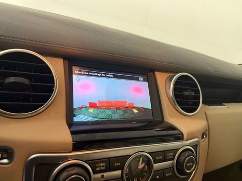 Used 2016 Land Rover LR4 HSE LUX image 21