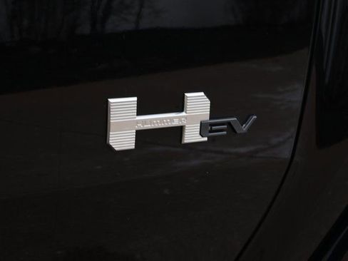 Certified 2025 GMC Hummer EV 2X AWD/4WD image 10