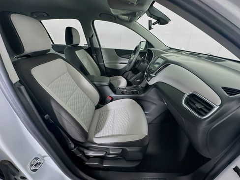 Used 2020 Chevrolet Equinox LS FWD image 30