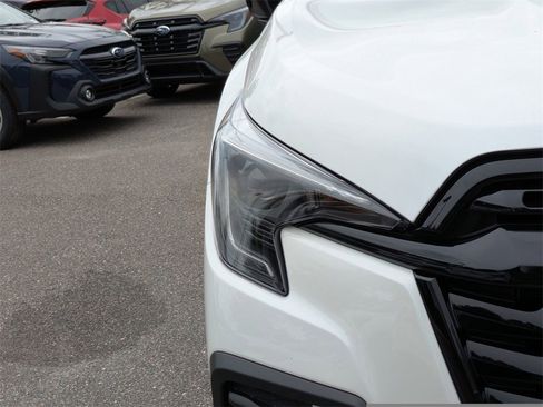 Used 2025 Subaru Ascent Onyx Edition image 8