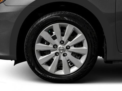 Used 2017 Nissan Sentra SV FWD image 14