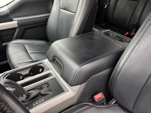 Used 2018 Ford F150 Lariat w/ Equipment Group 502A Luxury AWD/4WD image 24