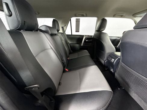 Used 2024 Toyota 4Runner SR5 Premium AWD/4WD image 39