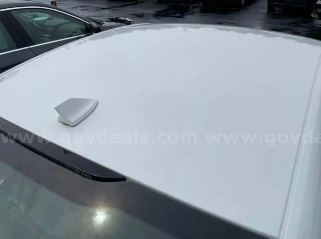 Used 2019 Ford Fusion SE FWD image 8
