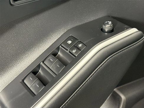 Certified 2024 Toyota Highlander LE image 26