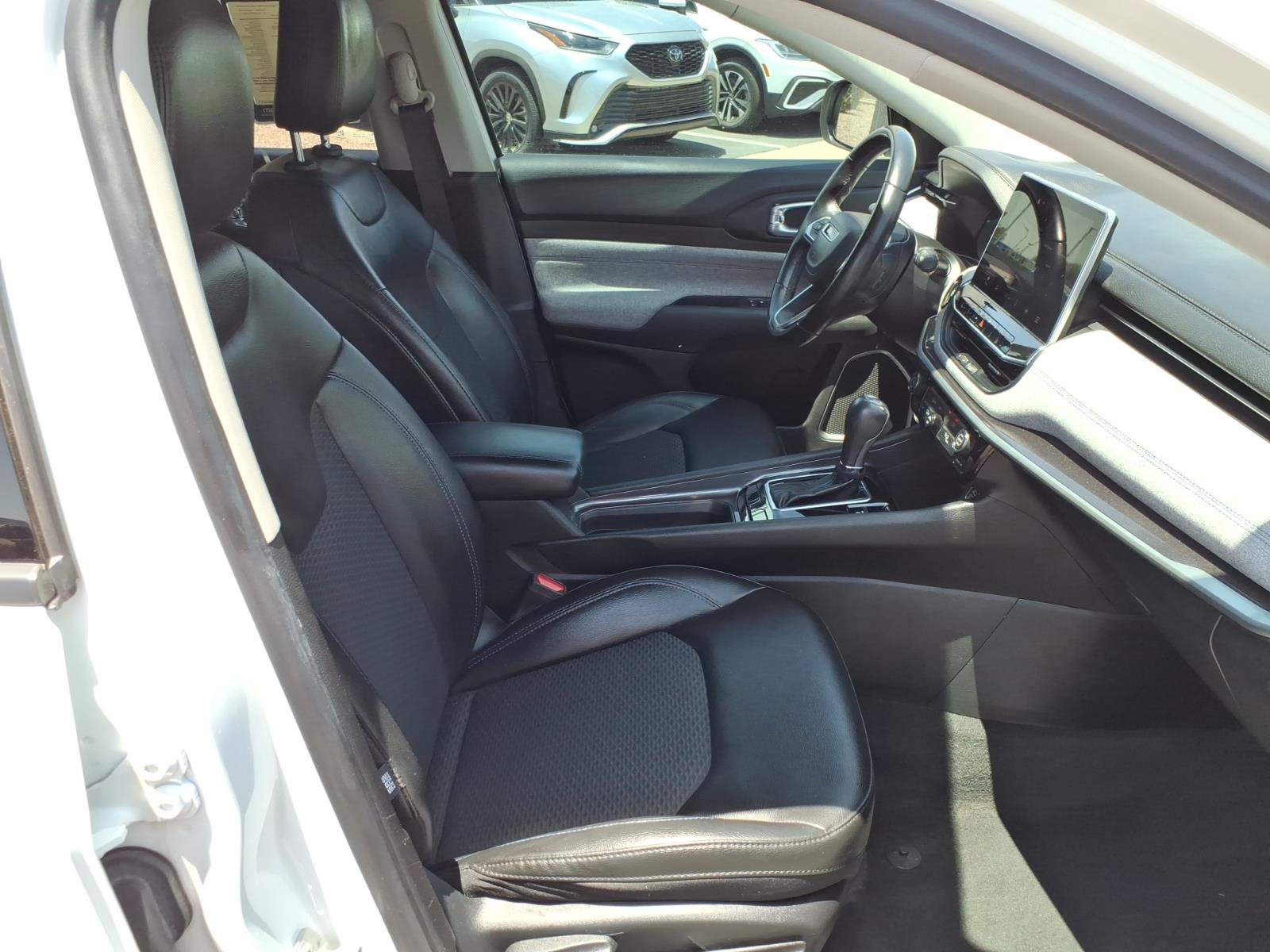Used 2022 Jeep Compass Latitude w/ Convenience Group FWD image 10