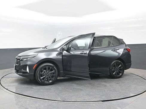 Used 2023 Chevrolet Equinox RS w/ RS Leather Package AWD/4WD image 30