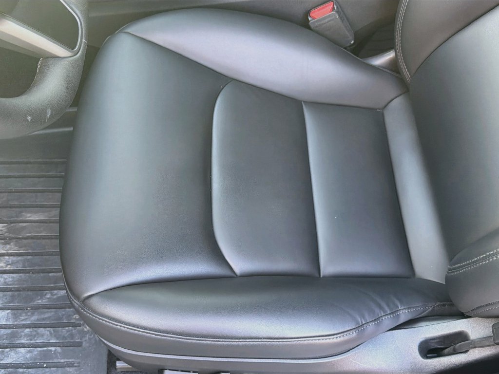 Used 2025 Tesla Model Y Long Range RWD image 19