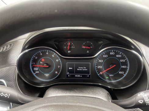 Used 2017 Chevrolet Cruze LT w/ Convenience Package image 31