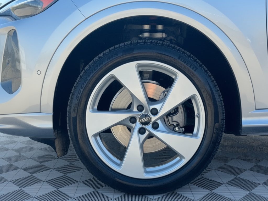 Certified 2026 Audi Q5 Premium AWD/4WD image 13