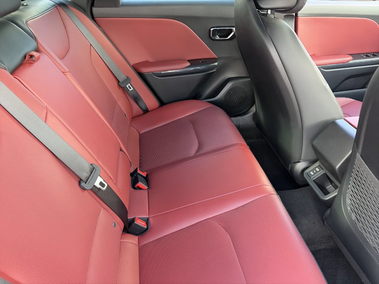 Certified 2025 Kia K4 GT-Line Turbo w/ GT-Line Premium Package FWD image 12