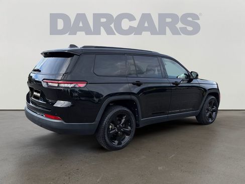 Used 2022 Jeep Grand Cherokee L Limited w/ Luxury Tech Group II RWD image 7
