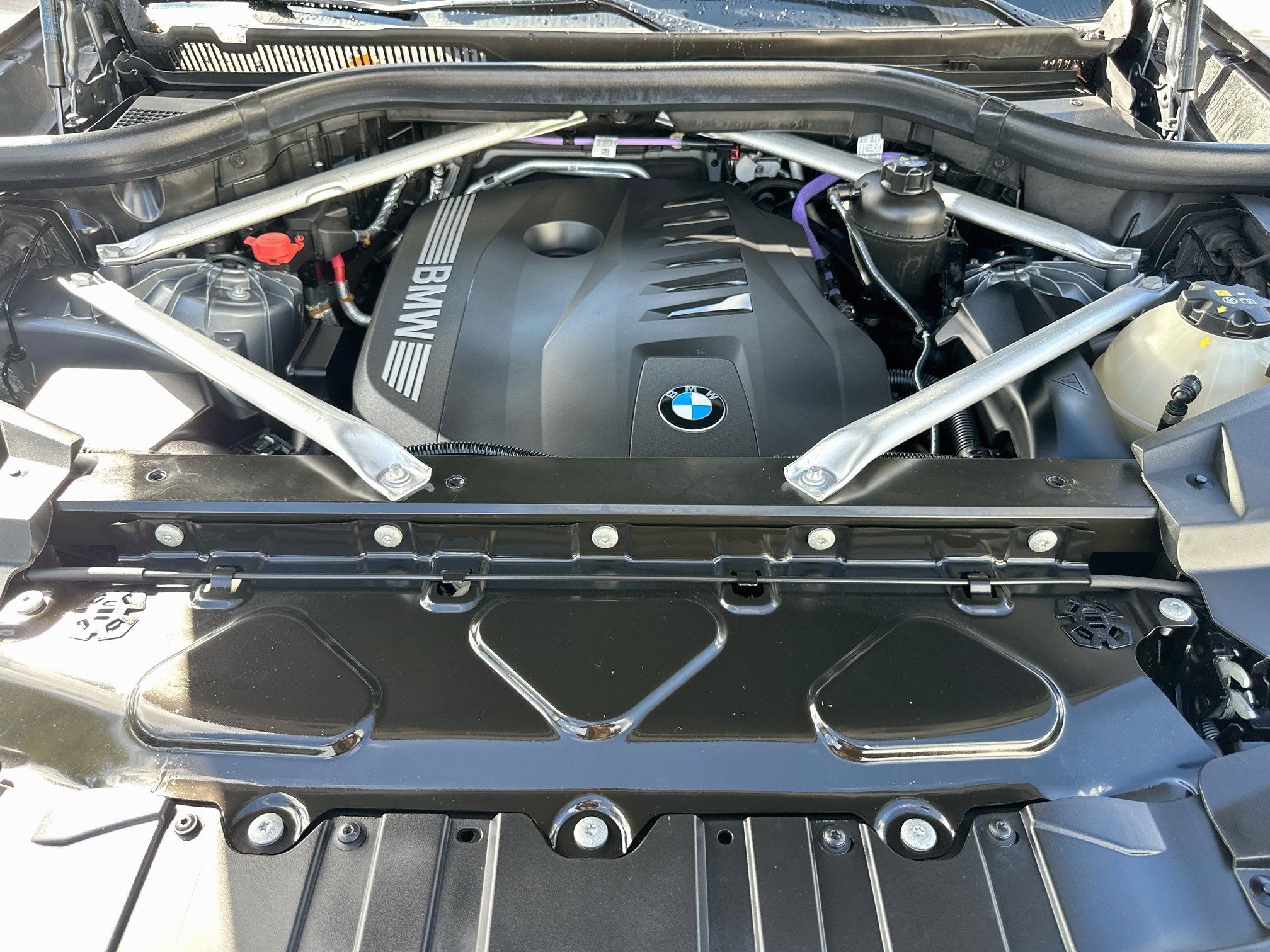 Certified 2024 BMW X5 sDrive40i w/ Executive Package RWD image 33