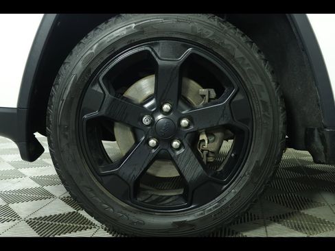 Used 2021 Jeep Grand Cherokee Freedom Edition image 6