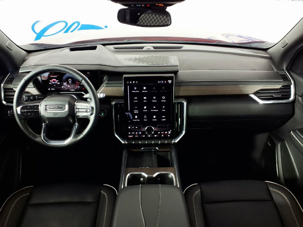 Used 2024 GMC Acadia Denali FWD image 11