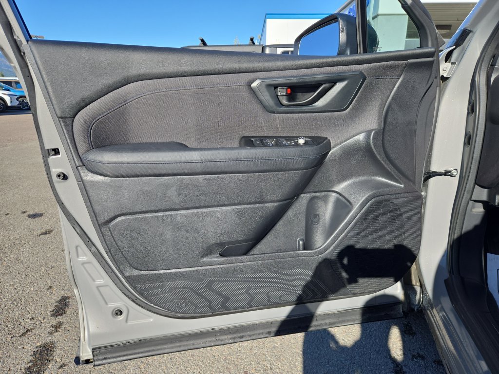 Used 2026 Subaru Forester Premium AWD/4WD image 12
