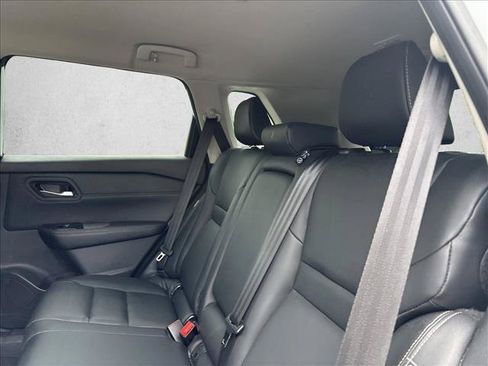 Used 2026 Nissan Rogue SL FWD image 20