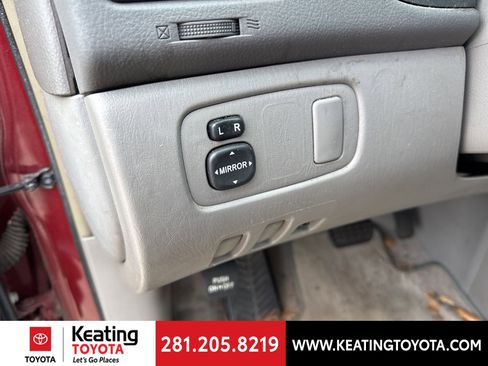 Used 2008 Toyota Sienna CE image 10