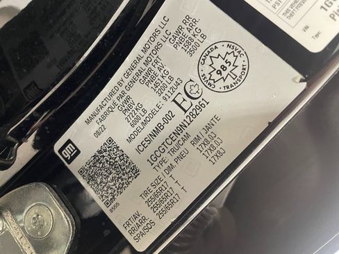 Used 2022 Chevrolet Colorado LT w/ LT Convenience Package image 26